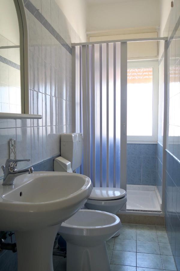 Hotel Lorenz Caorle Bagian luar foto