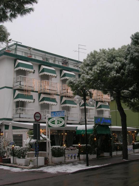 Hotel Lorenz Caorle Bagian luar foto