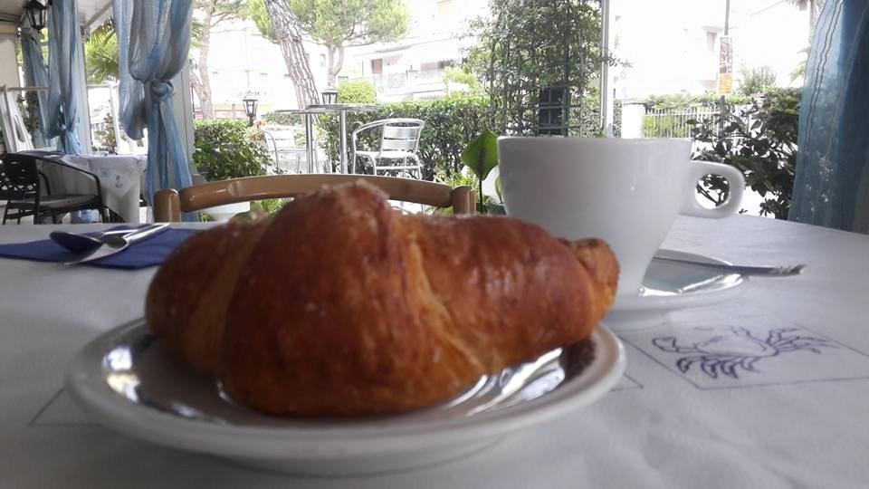 Hotel Lorenz Caorle Bagian luar foto