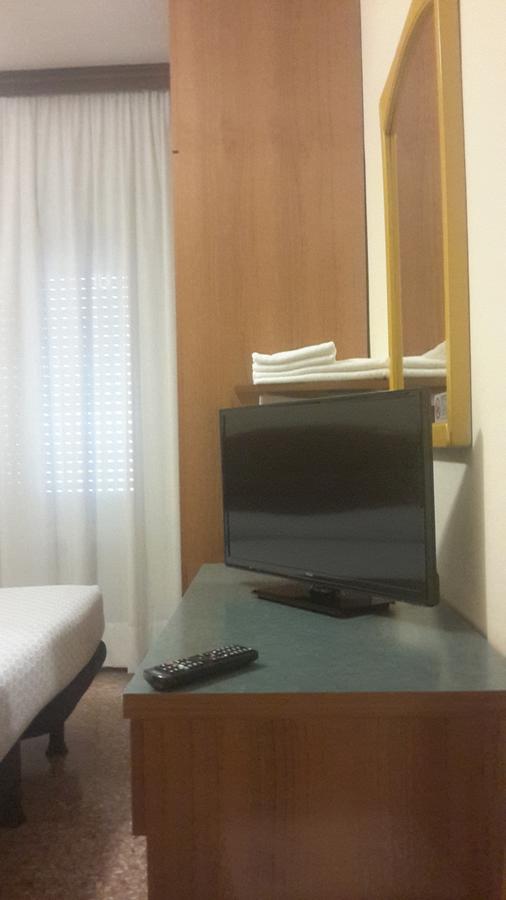 Hotel Lorenz Caorle Bagian luar foto